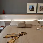 לינה וארוחת בוקר Bed In Centro 4*