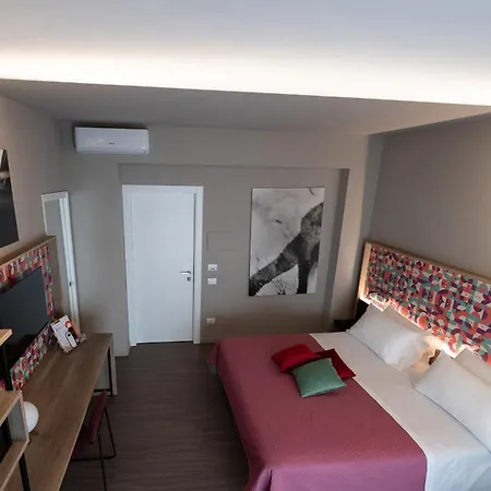 Bed In Centro Couette-café Naples