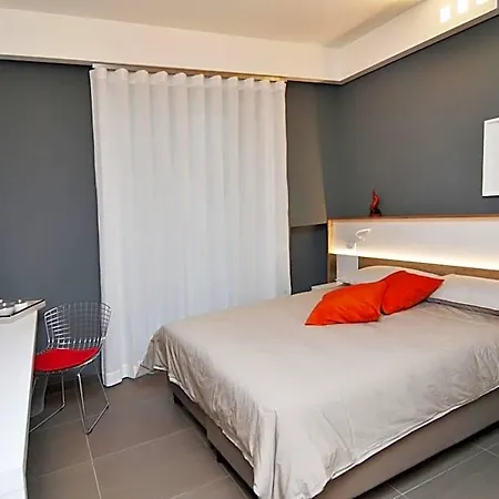 Bed In Centro ベッド・アンド・ブレックファスト ナポリ
